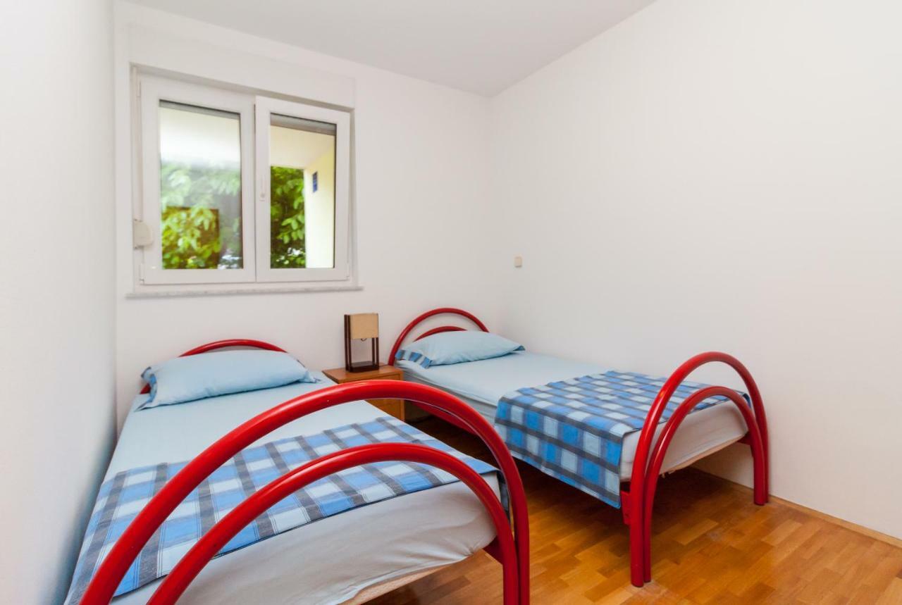 • Lungomare Beach Apartment Pula • Exterior foto