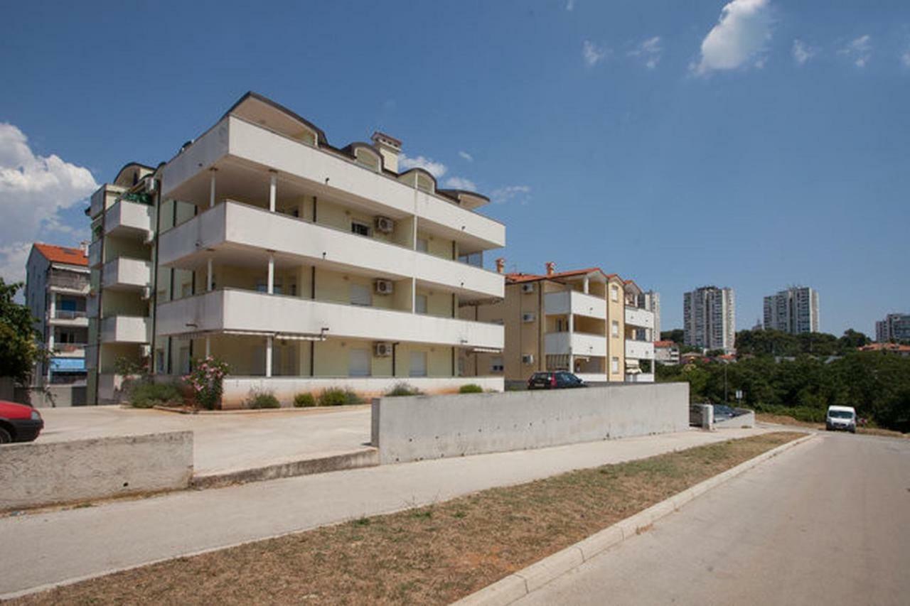 • Lungomare Beach Apartment Pula • Exterior foto