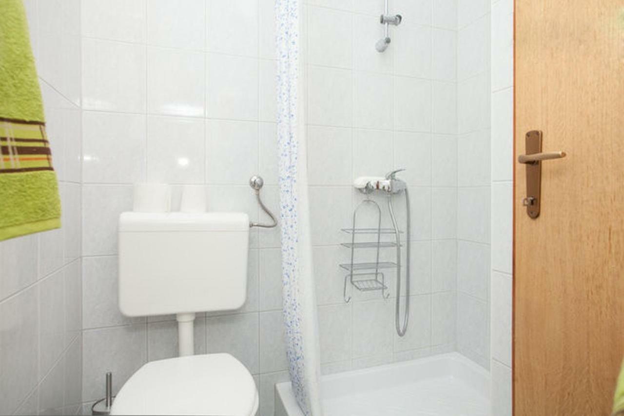 • Lungomare Beach Apartment Pula • Exterior foto